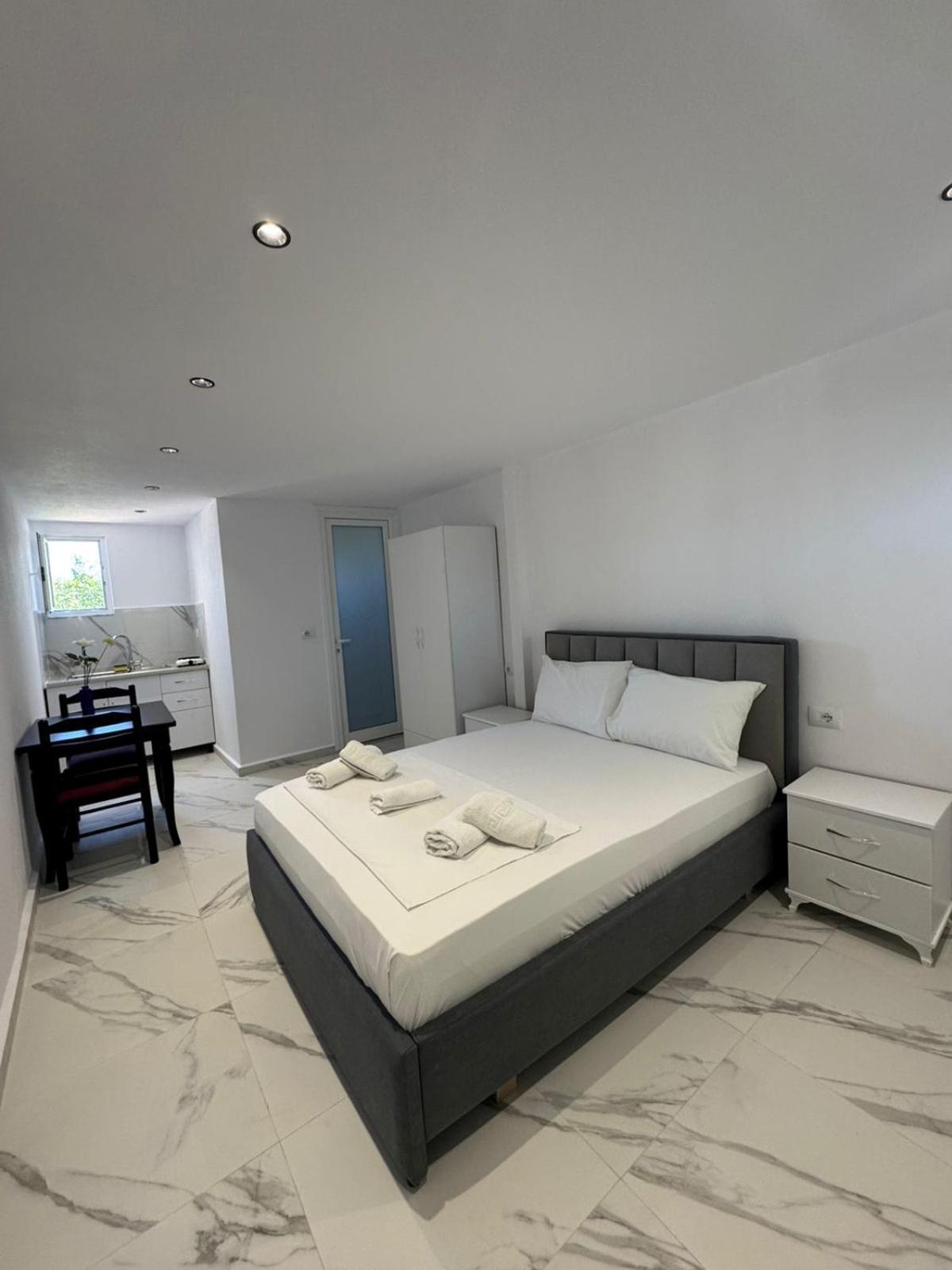 Ilias House *